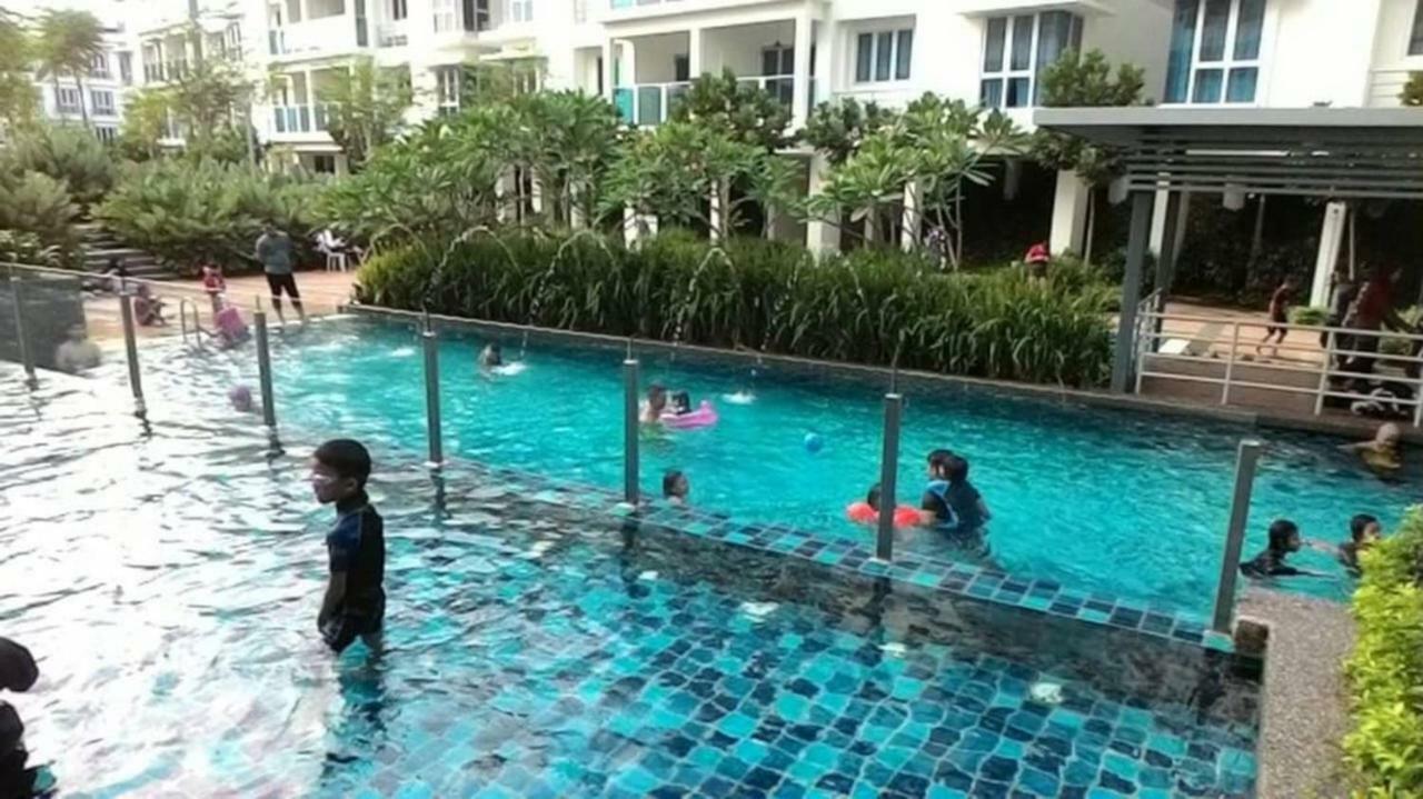 Homestay De Putra Kajang Εξωτερικό φωτογραφία